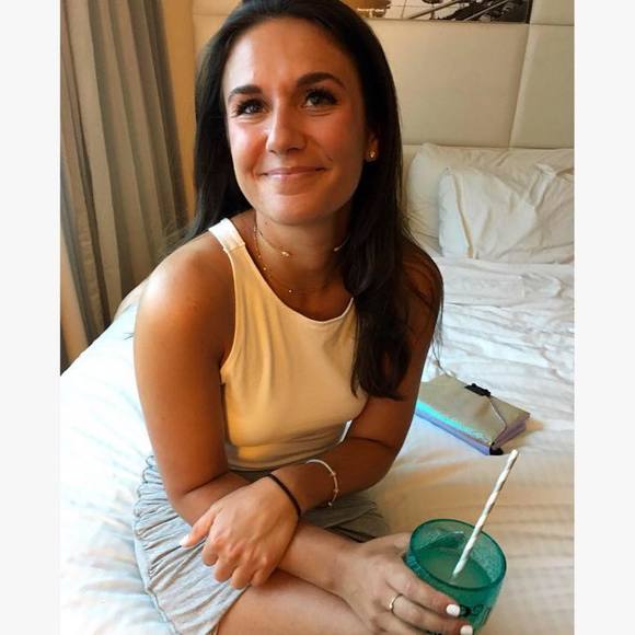 Meet your Posher, Emily - Picture 1 of 1